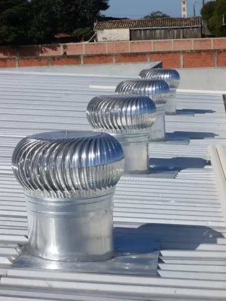 Exaustor eólico para galpão com telha trapezoidal